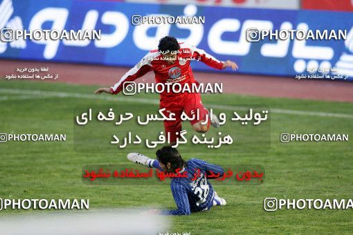 1241571, Tehran, Iran, لیگ برتر فوتبال ایران، Persian Gulf Cup، Week 16، First Leg، Persepolis 1 v 0 Esteghlal Ahvaz on 2008/11/26 at Azadi Stadium