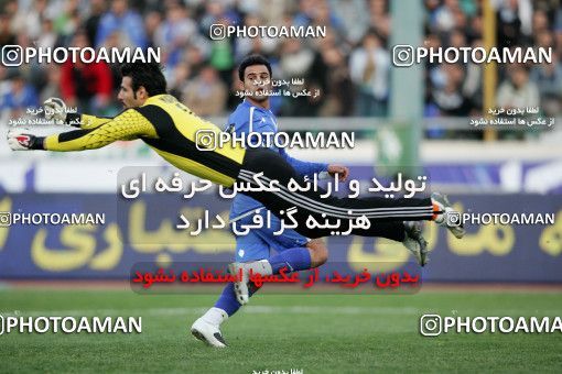 1241444, Tehran, Iran, لیگ برتر فوتبال ایران، Persian Gulf Cup، Week 16، First Leg، Saipa 0 v 2 Esteghlal on 2008/11/29 at Azadi Stadium