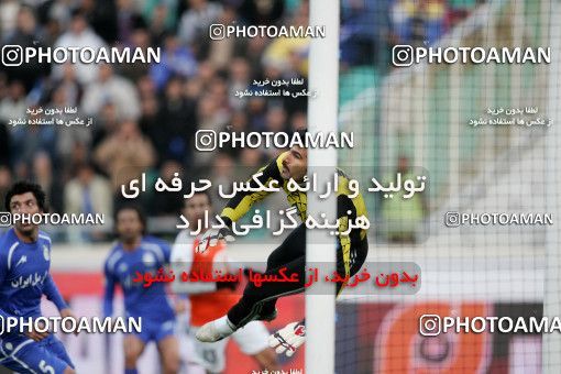1241340, Tehran, Iran, لیگ برتر فوتبال ایران، Persian Gulf Cup، Week 16، First Leg، Saipa 0 v 2 Esteghlal on 2008/11/29 at Azadi Stadium