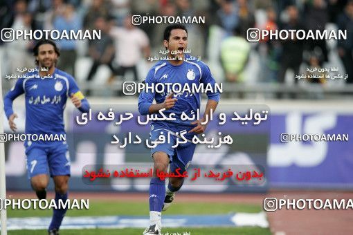 1241389, Tehran, Iran, لیگ برتر فوتبال ایران، Persian Gulf Cup، Week 16، First Leg، Saipa 0 v 2 Esteghlal on 2008/11/29 at Azadi Stadium