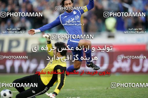 1241456, Tehran, Iran, لیگ برتر فوتبال ایران، Persian Gulf Cup، Week 16، First Leg، Saipa 0 v 2 Esteghlal on 2008/11/29 at Azadi Stadium