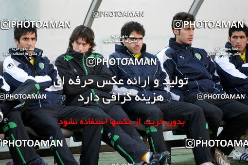 1239683, Tehran, Iran, لیگ برتر فوتبال ایران، Persian Gulf Cup، Week 17، First Leg، Rah Ahan 1 v 0 Persepolis on 2008/12/04 at Azadi Stadium