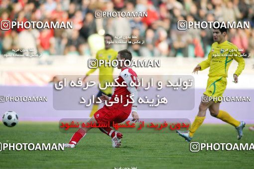 1239642, Tehran, Iran, لیگ برتر فوتبال ایران، Persian Gulf Cup، Week 17، First Leg، Rah Ahan 1 v 0 Persepolis on 2008/12/04 at Azadi Stadium