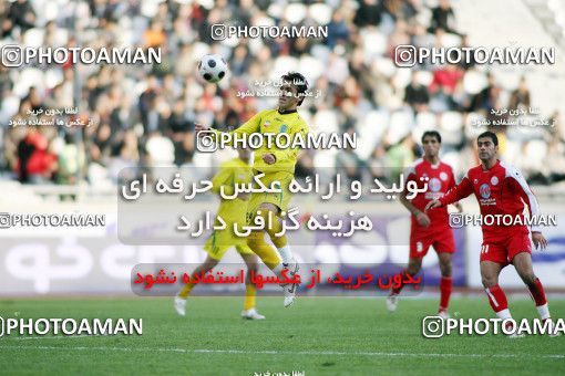 1239621, Tehran, Iran, لیگ برتر فوتبال ایران، Persian Gulf Cup، Week 17، First Leg، Rah Ahan 1 v 0 Persepolis on 2008/12/04 at Azadi Stadium