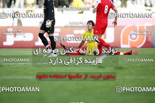 1239688, Tehran, Iran, لیگ برتر فوتبال ایران، Persian Gulf Cup، Week 17، First Leg، Rah Ahan 1 v 0 Persepolis on 2008/12/04 at Azadi Stadium