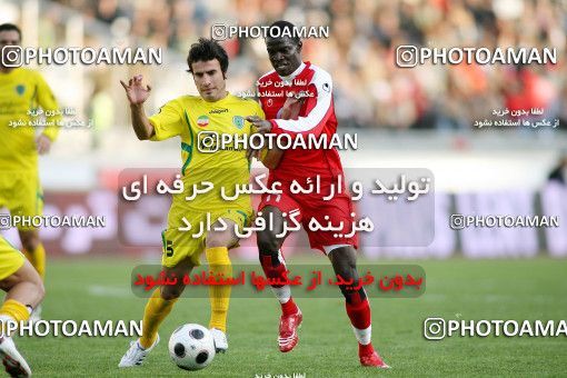 1239619, Tehran, Iran, لیگ برتر فوتبال ایران، Persian Gulf Cup، Week 17، First Leg، Rah Ahan 1 v 0 Persepolis on 2008/12/04 at Azadi Stadium