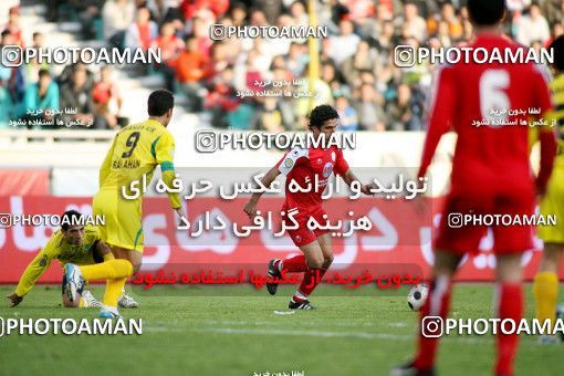 1239679, Tehran, Iran, لیگ برتر فوتبال ایران، Persian Gulf Cup، Week 17، First Leg، Rah Ahan 1 v 0 Persepolis on 2008/12/04 at Azadi Stadium