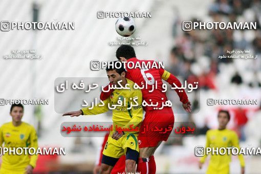 1239626, Tehran, Iran, لیگ برتر فوتبال ایران، Persian Gulf Cup، Week 17، First Leg، Rah Ahan 1 v 0 Persepolis on 2008/12/04 at Azadi Stadium