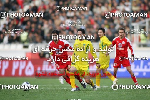 1239618, Tehran, Iran, لیگ برتر فوتبال ایران، Persian Gulf Cup، Week 17، First Leg، Rah Ahan 1 v 0 Persepolis on 2008/12/04 at Azadi Stadium