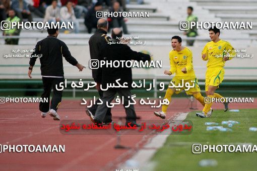 1239647, Tehran, Iran, لیگ برتر فوتبال ایران، Persian Gulf Cup، Week 17، First Leg، Rah Ahan 1 v 0 Persepolis on 2008/12/04 at Azadi Stadium