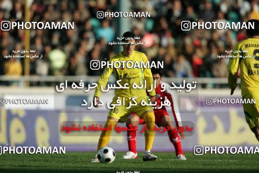 1240204, Tehran, Iran, لیگ برتر فوتبال ایران، Persian Gulf Cup، Week 17، First Leg، Rah Ahan 1 v 0 Persepolis on 2008/12/04 at Azadi Stadium