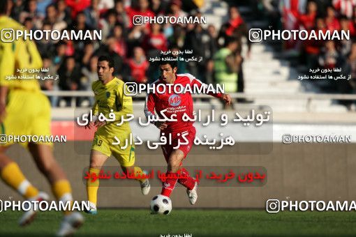 1240283, Tehran, Iran, لیگ برتر فوتبال ایران، Persian Gulf Cup، Week 17، First Leg، Rah Ahan 1 v 0 Persepolis on 2008/12/04 at Azadi Stadium