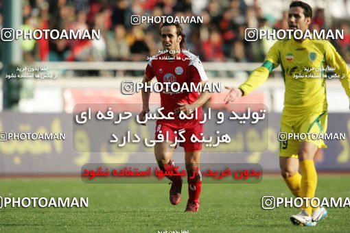 1240168, Tehran, Iran, لیگ برتر فوتبال ایران، Persian Gulf Cup، Week 17، First Leg، Rah Ahan 1 v 0 Persepolis on 2008/12/04 at Azadi Stadium
