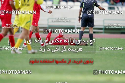 1240215, Tehran, Iran, لیگ برتر فوتبال ایران، Persian Gulf Cup، Week 17، First Leg، Rah Ahan 1 v 0 Persepolis on 2008/12/04 at Azadi Stadium