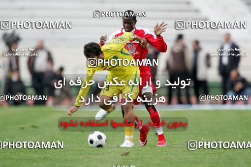 1240219, Tehran, Iran, لیگ برتر فوتبال ایران، Persian Gulf Cup، Week 17، First Leg، Rah Ahan 1 v 0 Persepolis on 2008/12/04 at Azadi Stadium