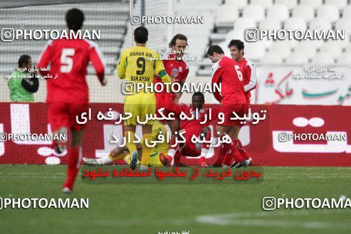 1240190, Tehran, Iran, لیگ برتر فوتبال ایران، Persian Gulf Cup، Week 17، First Leg، Rah Ahan 1 v 0 Persepolis on 2008/12/04 at Azadi Stadium