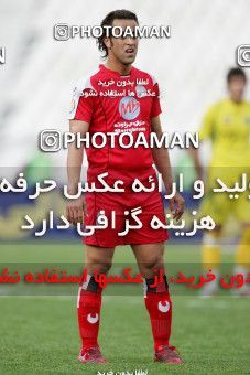 1240277, Tehran, Iran, لیگ برتر فوتبال ایران، Persian Gulf Cup، Week 17، First Leg، Rah Ahan 1 v 0 Persepolis on 2008/12/04 at Azadi Stadium