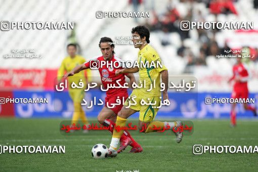 1240206, Tehran, Iran, لیگ برتر فوتبال ایران، Persian Gulf Cup، Week 17، First Leg، Rah Ahan 1 v 0 Persepolis on 2008/12/04 at Azadi Stadium