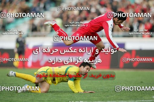 1240177, Tehran, Iran, لیگ برتر فوتبال ایران، Persian Gulf Cup، Week 17، First Leg، Rah Ahan 1 v 0 Persepolis on 2008/12/04 at Azadi Stadium