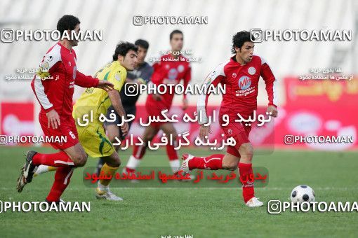 1240087, Tehran, Iran, لیگ برتر فوتبال ایران، Persian Gulf Cup، Week 17، First Leg، Rah Ahan 1 v 0 Persepolis on 2008/12/04 at Azadi Stadium
