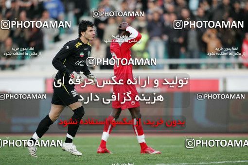 1240290, Tehran, Iran, لیگ برتر فوتبال ایران، Persian Gulf Cup، Week 17، First Leg، Rah Ahan 1 v 0 Persepolis on 2008/12/04 at Azadi Stadium