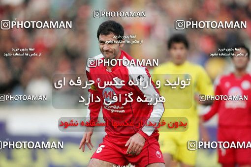 1240266, Tehran, Iran, لیگ برتر فوتبال ایران، Persian Gulf Cup، Week 17، First Leg، Rah Ahan 1 v 0 Persepolis on 2008/12/04 at Azadi Stadium