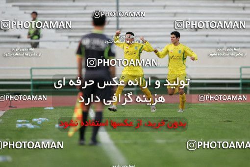 1240174, Tehran, Iran, لیگ برتر فوتبال ایران، Persian Gulf Cup، Week 17، First Leg، Rah Ahan 1 v 0 Persepolis on 2008/12/04 at Azadi Stadium