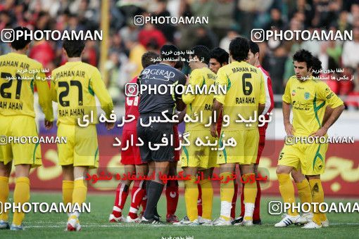 1240153, Tehran, Iran, لیگ برتر فوتبال ایران، Persian Gulf Cup، Week 17، First Leg، Rah Ahan 1 v 0 Persepolis on 2008/12/04 at Azadi Stadium