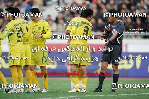 1240143, Tehran, Iran, لیگ برتر فوتبال ایران، Persian Gulf Cup، Week 17، First Leg، Rah Ahan 1 v 0 Persepolis on 2008/12/04 at Azadi Stadium
