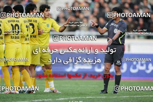 1240279, Tehran, Iran, لیگ برتر فوتبال ایران، Persian Gulf Cup، Week 17، First Leg، Rah Ahan 1 v 0 Persepolis on 2008/12/04 at Azadi Stadium