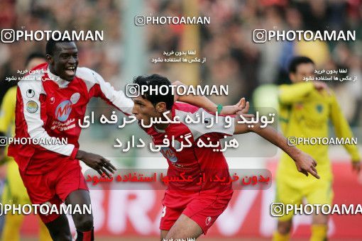 1240108, Tehran, Iran, لیگ برتر فوتبال ایران، Persian Gulf Cup، Week 17، First Leg، Rah Ahan 1 v 0 Persepolis on 2008/12/04 at Azadi Stadium