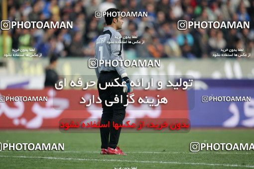 1240639, Tehran, Iran, Iran Pro League، Persian Gulf Cup، 2008-09 season، Second Leg، Week 19، Esteghlal 4 v 2 Pegah Rasht on 2008/12/12 at Azadi Stadium