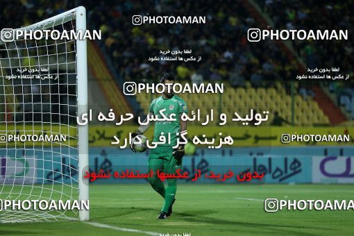 1247052, Abadan, , جام حذفی فوتبال ایران, Semi-Finals, Khorramshahr Cup, Sanat Naft Abadan (4) 0 v 0 (3) Tractor S.C. on 2018/09/14 at Takhti Stadium Abadan