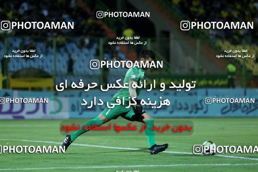 1247038, Abadan, , جام حذفی فوتبال ایران, Semi-Finals, Khorramshahr Cup, Sanat Naft Abadan (4) 0 v 0 (3) Tractor S.C. on 2018/09/14 at Takhti Stadium Abadan
