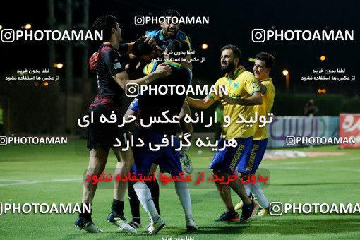 1247032, Abadan, , جام حذفی فوتبال ایران, Semi-Finals, Khorramshahr Cup, Sanat Naft Abadan (4) 0 v 0 (3) Tractor S.C. on 2018/09/14 at Takhti Stadium Abadan