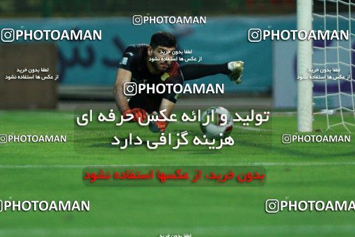 1247683, Abadan, , جام حذفی فوتبال ایران, Semi-Finals, Khorramshahr Cup, Sanat Naft Abadan (4) 0 v 0 (3) Tractor S.C. on 2018/09/14 at Takhti Stadium Abadan