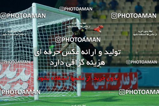 1247684, Abadan, , جام حذفی فوتبال ایران, Semi-Finals, Khorramshahr Cup, Sanat Naft Abadan (4) 0 v 0 (3) Tractor S.C. on 2018/09/14 at Takhti Stadium Abadan