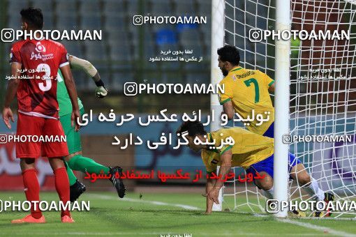 1247209, Abadan, , جام حذفی فوتبال ایران, Semi-Finals, Khorramshahr Cup, Sanat Naft Abadan (4) 0 v 0 (3) Tractor S.C. on 2018/09/14 at Takhti Stadium Abadan