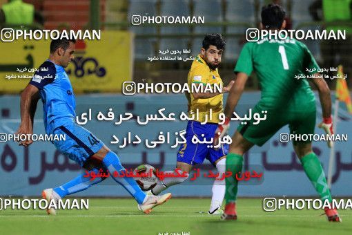 1254129, Abadan, , لیگ برتر فوتبال ایران، Persian Gulf Cup، Week 7، First Leg، Sanat Naft Abadan 1 v 2 Paykan on 2018/09/21 at Takhti Stadium Abadan