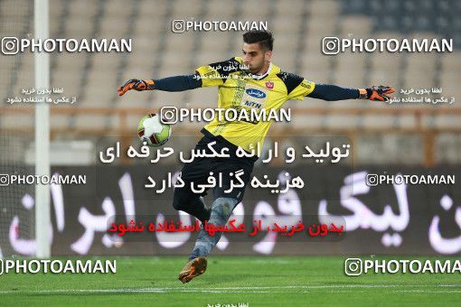 1254314, Tehran, , لیگ برتر فوتبال ایران، Persian Gulf Cup، Week 6، First Leg، Persepolis 2 v 1 Nassaji Qaemshahr on 2018/09/12 at Azadi Stadium