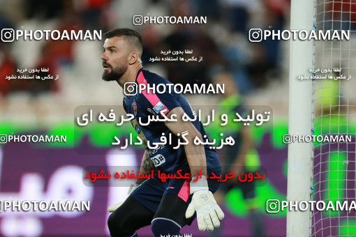 1254457, Tehran, , لیگ برتر فوتبال ایران، Persian Gulf Cup، Week 6، First Leg، Persepolis 2 v 1 Nassaji Qaemshahr on 2018/09/12 at Azadi Stadium