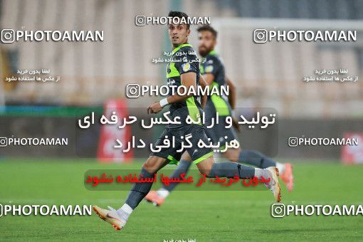 1254472, Tehran, , لیگ برتر فوتبال ایران، Persian Gulf Cup، Week 6، First Leg، Persepolis 2 v 1 Nassaji Qaemshahr on 2018/09/12 at Azadi Stadium