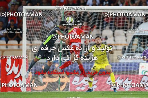 1254400, Tehran, , لیگ برتر فوتبال ایران، Persian Gulf Cup، Week 6، First Leg، Persepolis 2 v 1 Nassaji Qaemshahr on 2018/09/12 at Azadi Stadium
