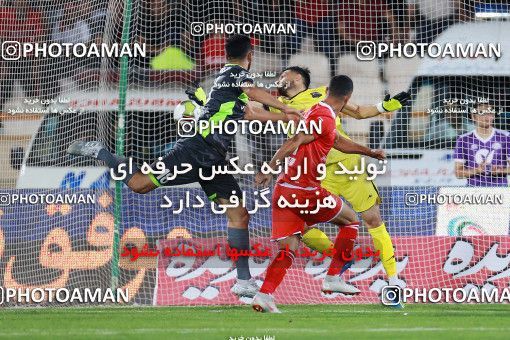 1254434, Tehran, , لیگ برتر فوتبال ایران، Persian Gulf Cup، Week 6، First Leg، Persepolis 2 v 1 Nassaji Qaemshahr on 2018/09/12 at Azadi Stadium