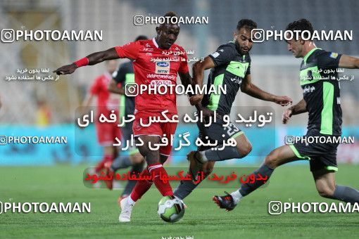 1259034, Tehran, , لیگ برتر فوتبال ایران، Persian Gulf Cup، Week 6، First Leg، Persepolis 2 v 1 Nassaji Qaemshahr on 2018/09/12 at Azadi Stadium