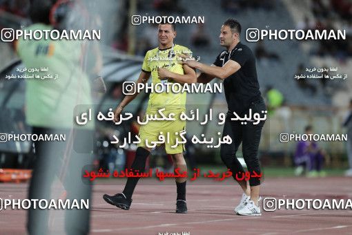 1258942, Tehran, , لیگ برتر فوتبال ایران، Persian Gulf Cup، Week 6، First Leg، Persepolis 2 v 1 Nassaji Qaemshahr on 2018/09/12 at Azadi Stadium