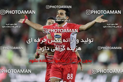 1259008, Tehran, , لیگ برتر فوتبال ایران، Persian Gulf Cup، Week 6، First Leg، Persepolis 2 v 1 Nassaji Qaemshahr on 2018/09/12 at Azadi Stadium