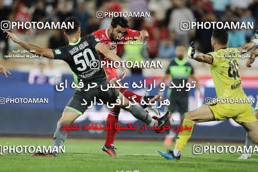 1259088, Tehran, , لیگ برتر فوتبال ایران، Persian Gulf Cup، Week 6، First Leg، Persepolis 2 v 1 Nassaji Qaemshahr on 2018/09/12 at Azadi Stadium