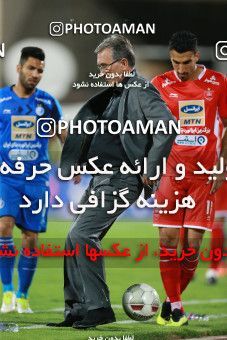 1255241, Tehran, , لیگ برتر فوتبال ایران، Persian Gulf Cup، Week 8، First Leg، Esteghlal 0 v 0 Persepolis on 2018/09/27 at Azadi Stadium