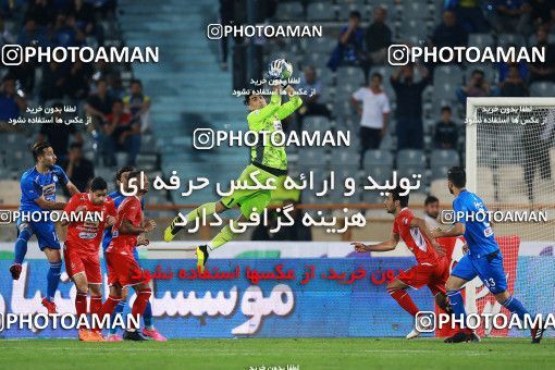 1255663, Tehran, , لیگ برتر فوتبال ایران، Persian Gulf Cup، Week 8، First Leg، Esteghlal 0 v 0 Persepolis on 2018/09/27 at Azadi Stadium